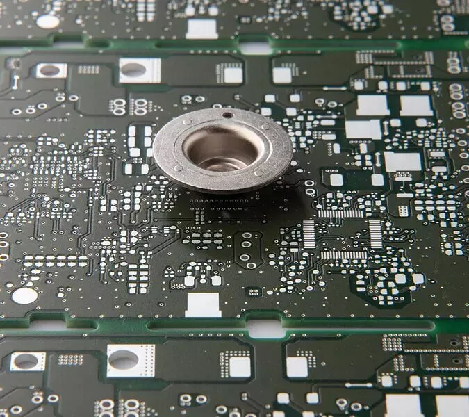 dépôt particulièrement adapté pour le brasage