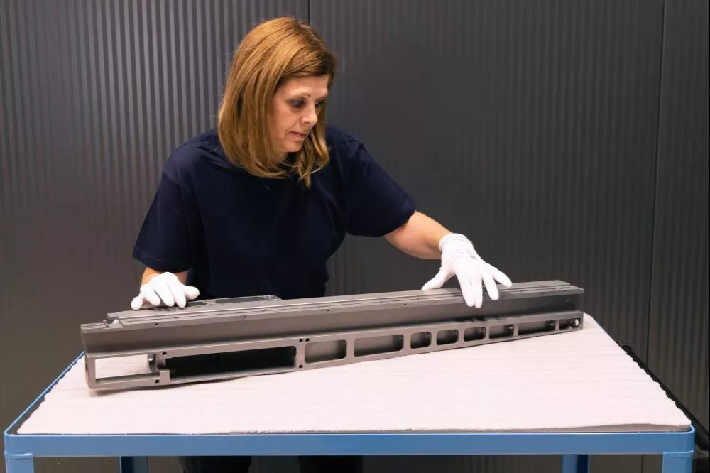 pièces en aluminium fraisées hors masse traitées au NiPTef