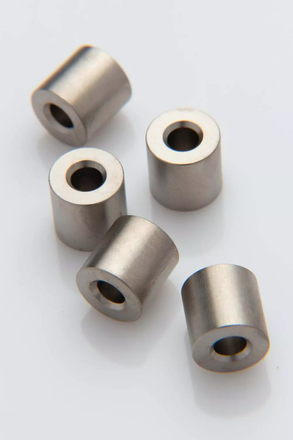 nickel chimique sur aluminium appliqué  au tonneau ou à l'attache.