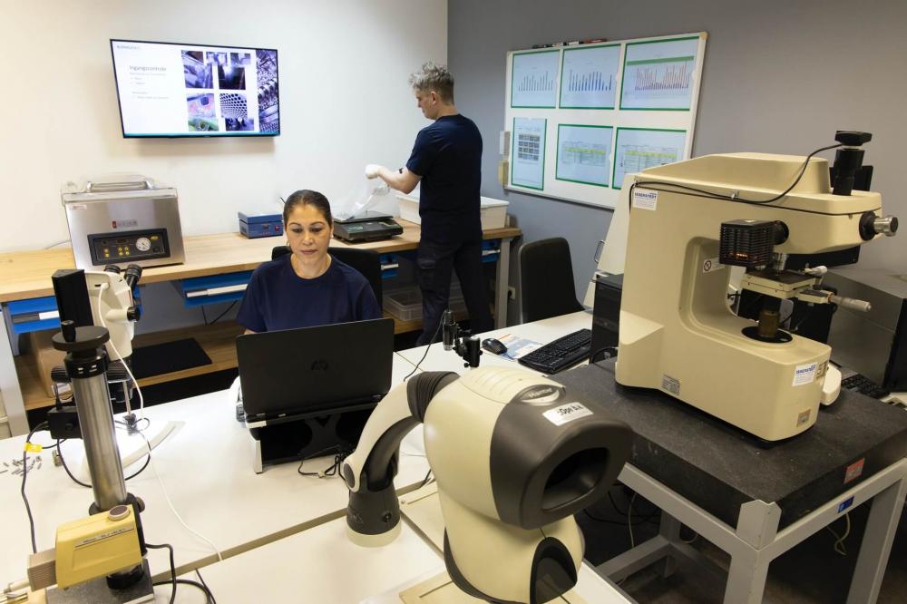 Labos qualité modernes et bien équipés